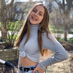 Meet your Posher, Annie